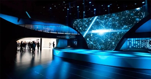 展廳燈光設計打造沉浸式展示空間的藝術