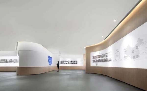 留白美學(xué)讓展廳高級(jí)感翻倍的黃金法則