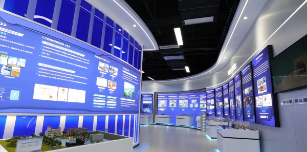 一眼未來(lái)感解鎖科技展廳的空間語(yǔ)言